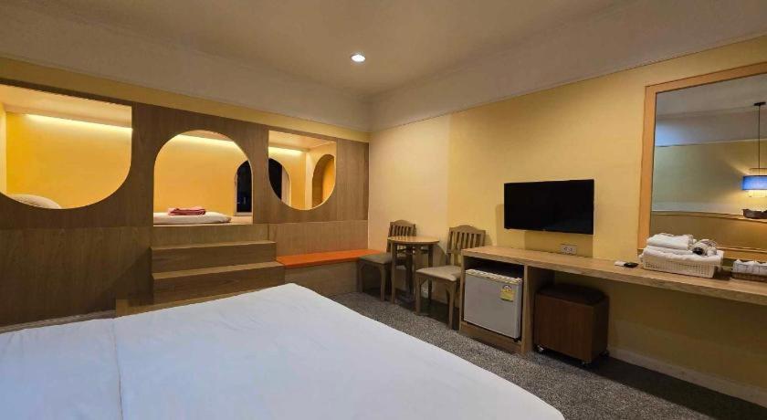 Golden Land Hotel Chiang Rai Extérieur photo