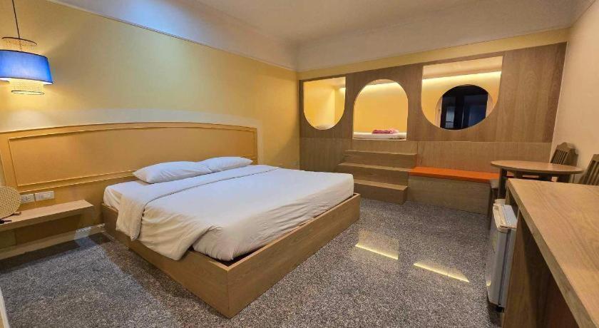 Golden Land Hotel Chiang Rai Extérieur photo